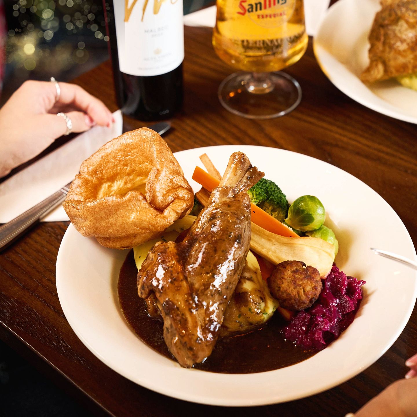 Christmas Day 2025 Lunch, Dinner & Dining at The Sun Verge in Rhyl